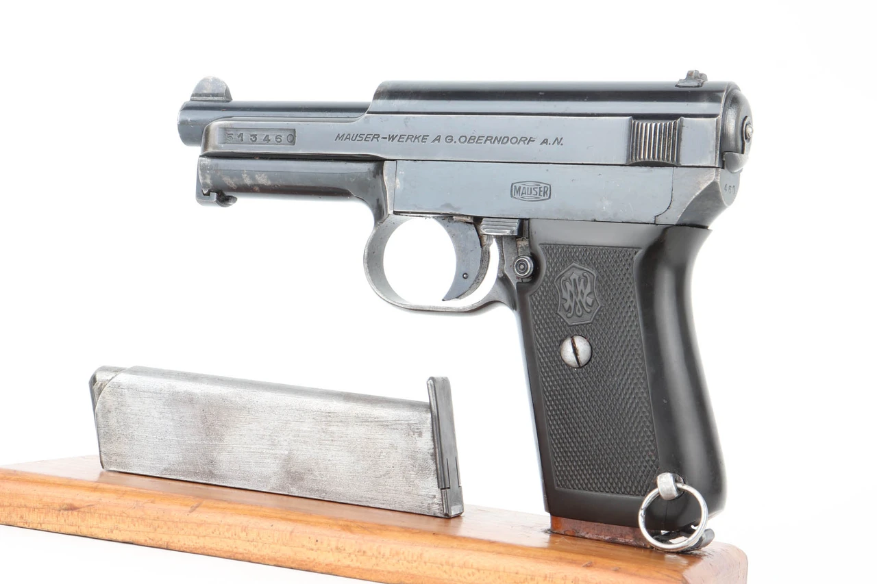Transitional Mauser Model 1914/34 513460 side view with magazine