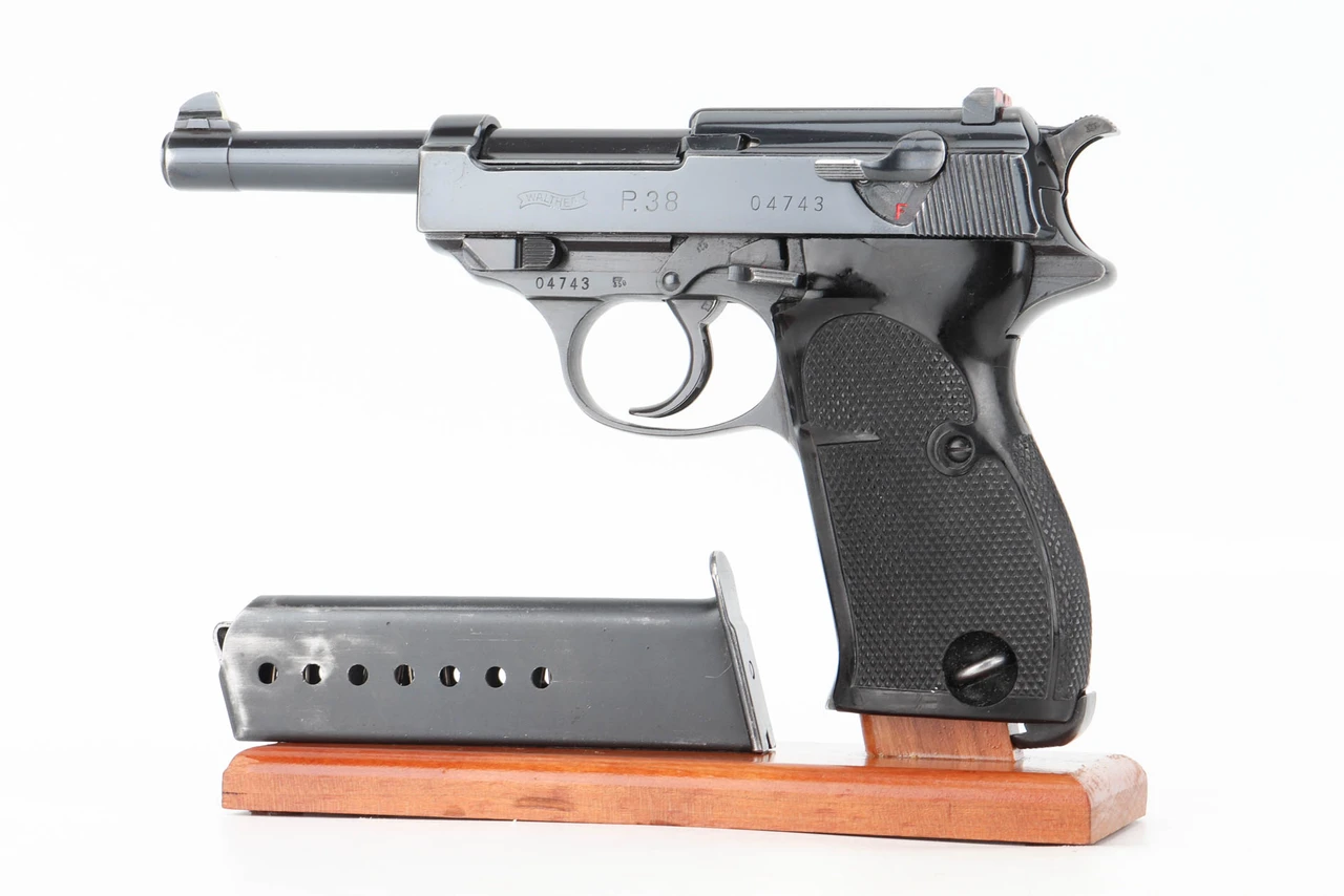 1940 Zero Series Walther P.38 third variation 9mm pistol - left side view with matching magazine