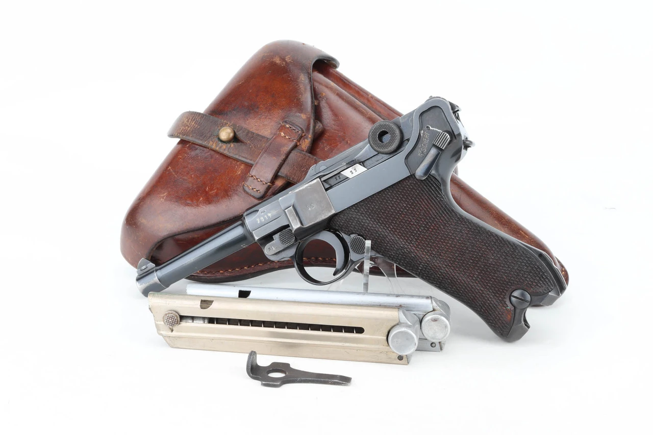 1938 Eagle K police Mauser Banner Luger rig - shown with holster, Haenel magazine and police Luger tool