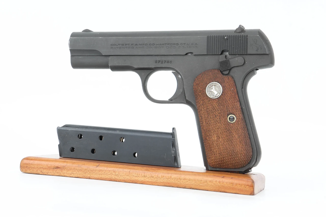 1945 US Property Colt Model 1903 Pocket Hammerless .32 ACP - left side view with magazine