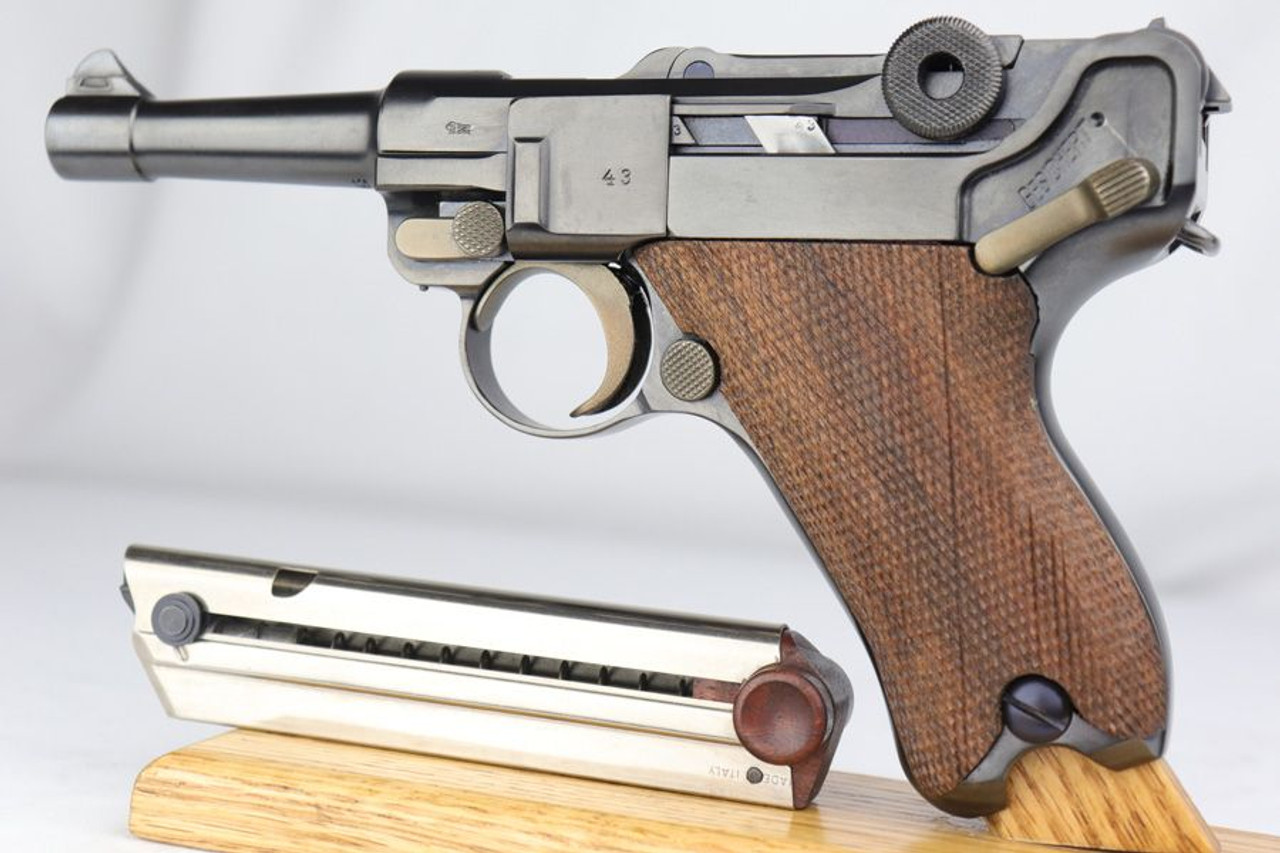 Gorgeous 'Baby' DWM Luger - 1