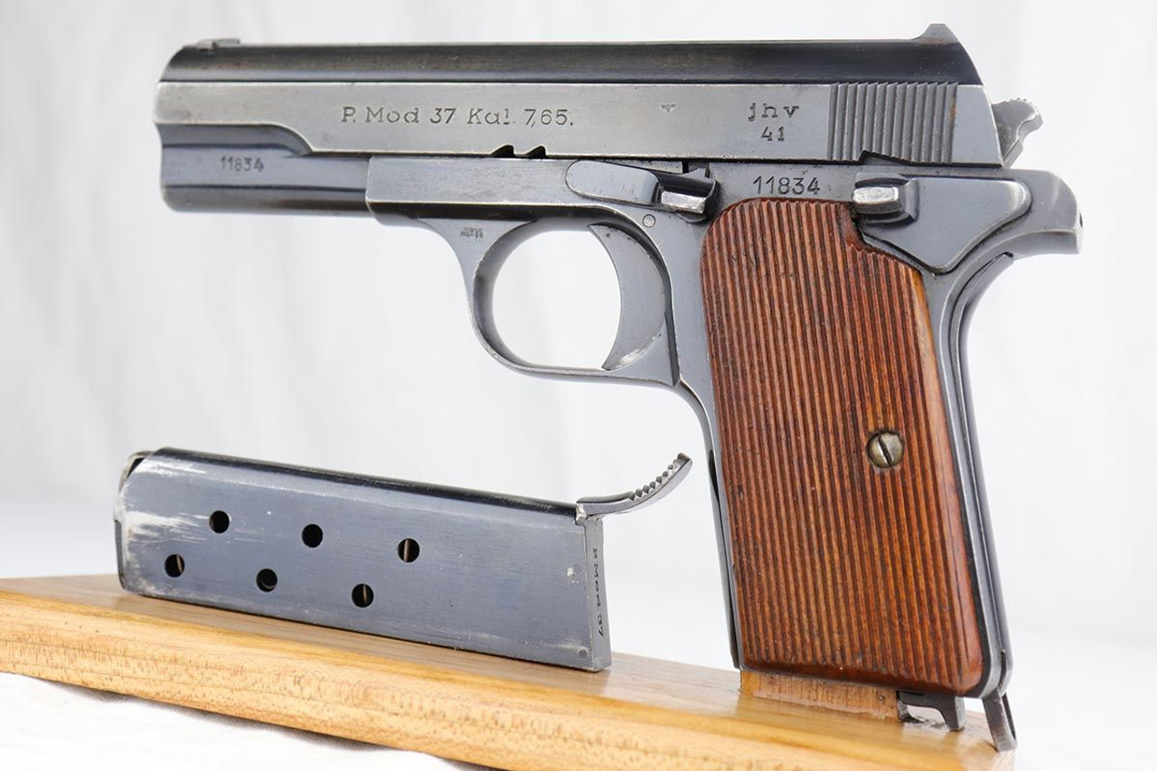 Nazi Femaru Model 37 - Matching Magazine - 1