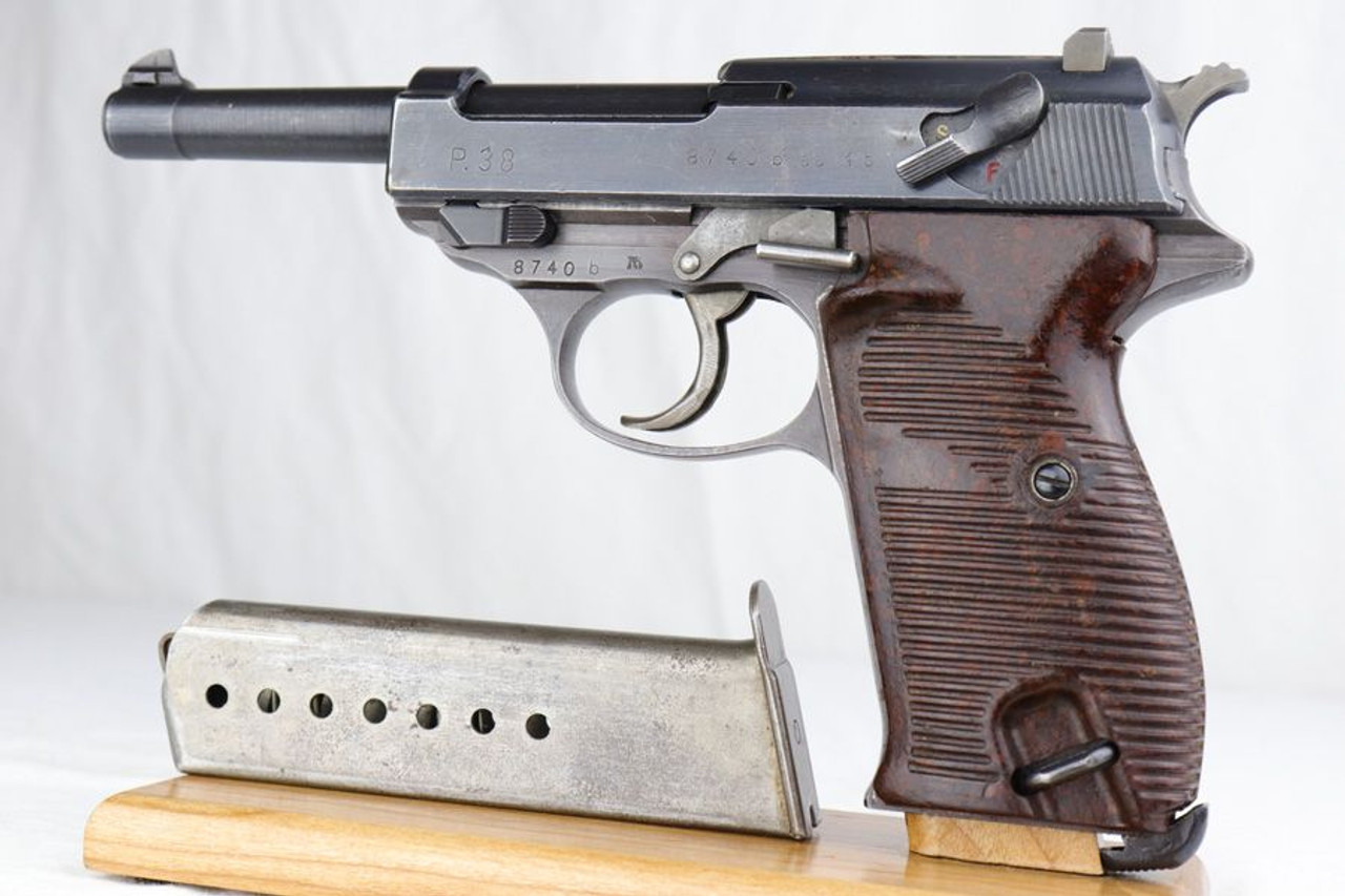 Walther P.38, March, 1945, Dual tone, FNH Barrel - 1