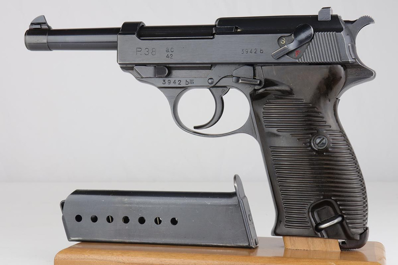 Mint Walther P.38 - ac 42 - Matching Magazine - 1