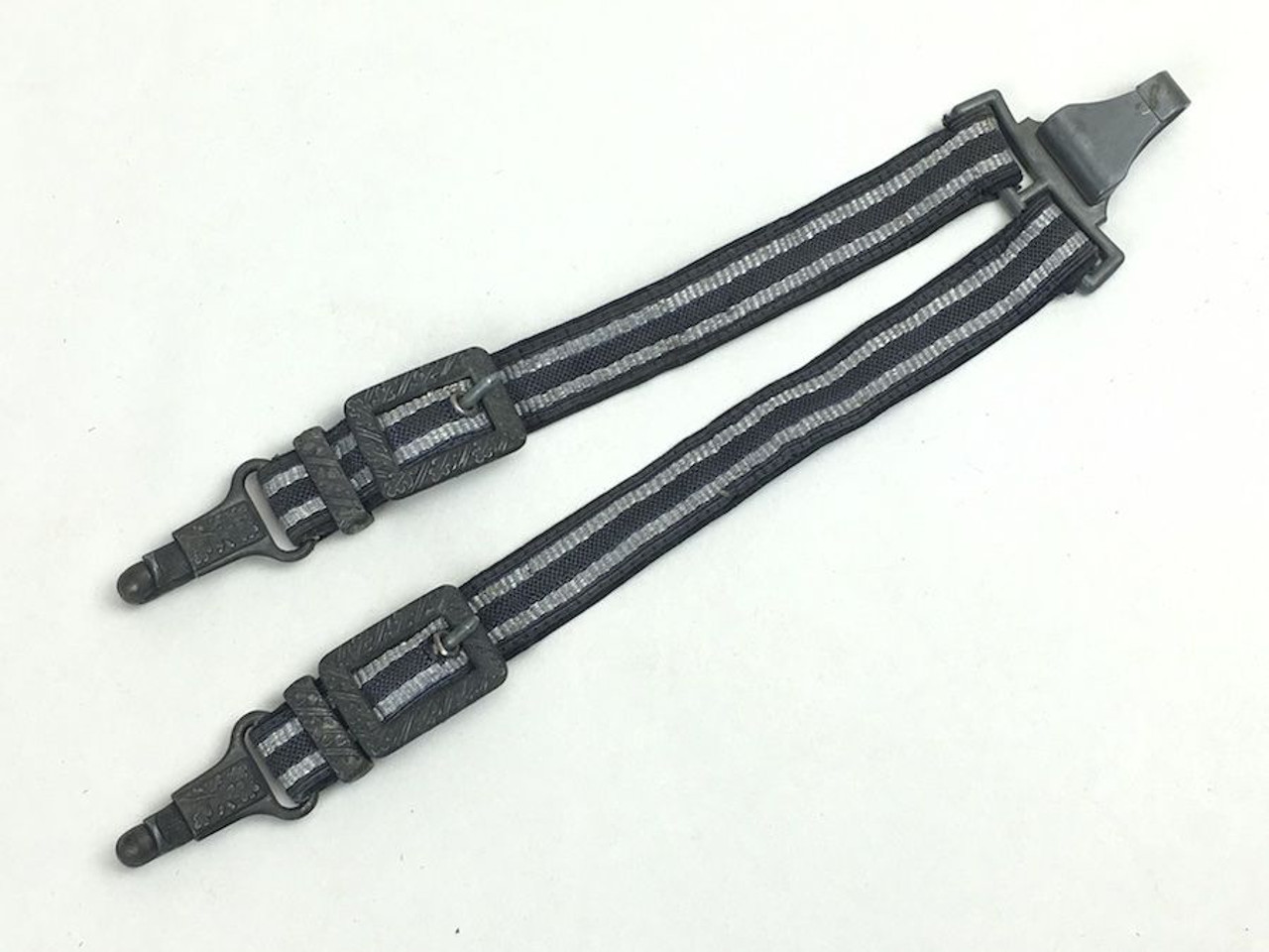 Luftwaffe Officers' Dagger Hanger - 1