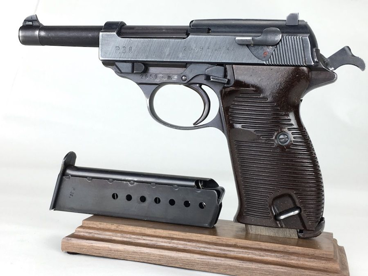Excellent Walther P.38 - AC 44 - 1