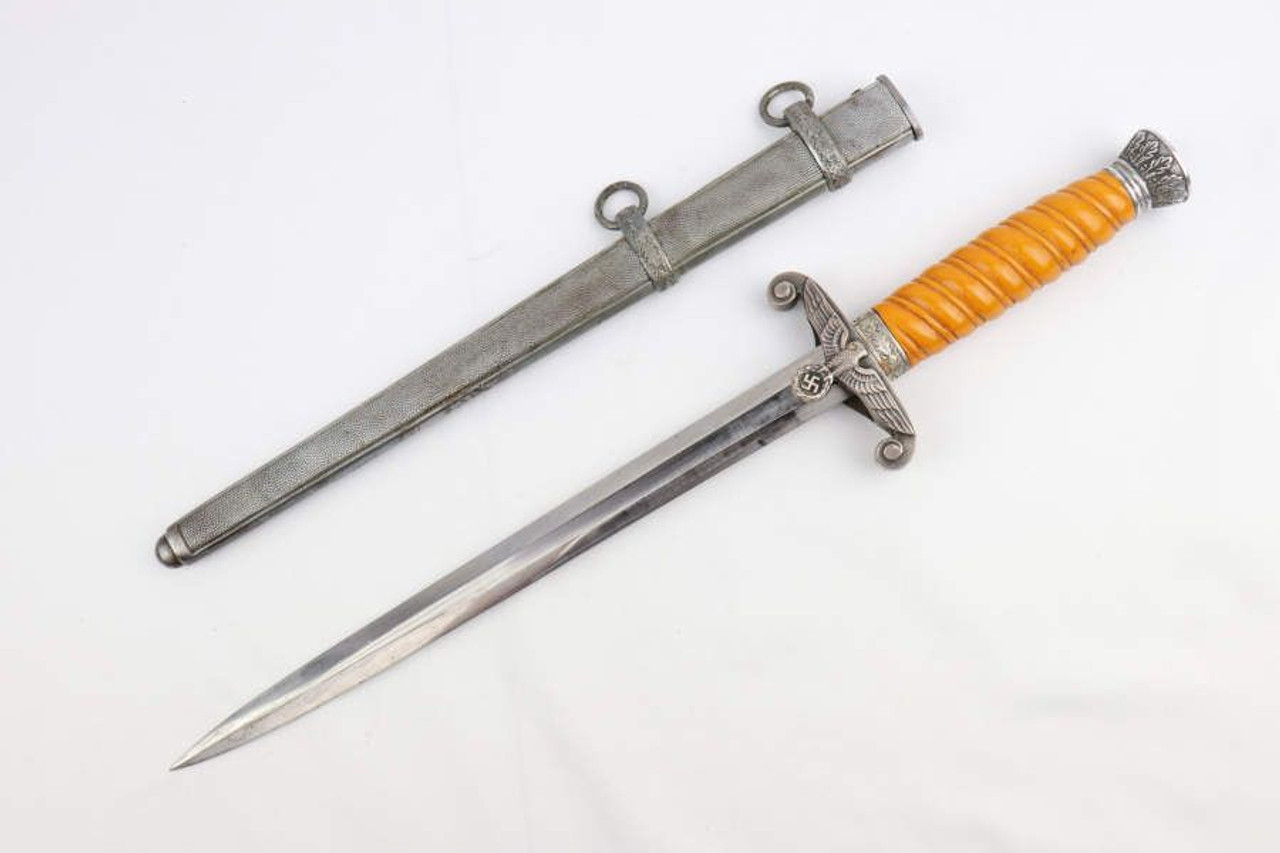 Nazi Army Dagger - Siegfried Waffen E. Pack - 1
