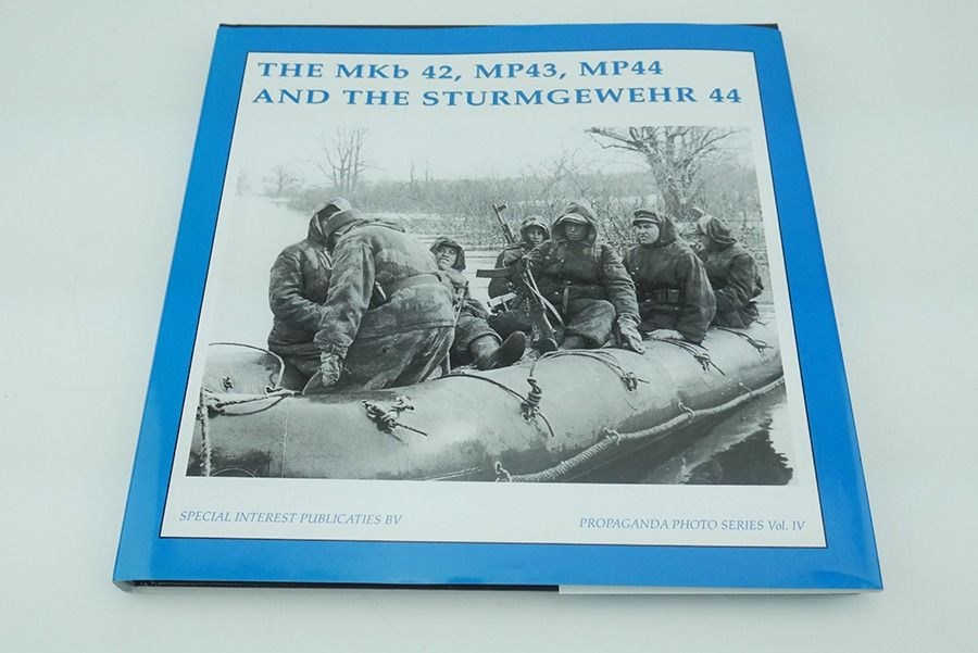 THE MKB 42, MP43, MP44 AND THE STURMGEWEHR 44 - Book
