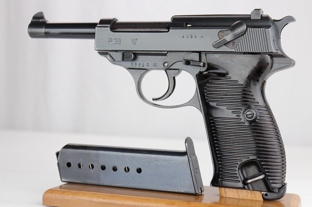 Terrific, Rare Mauser P.38 - byf 42 - 1