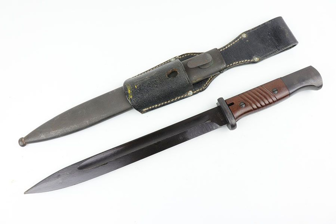 1943/44 K98 Bayonet with Matching Scabbard - 1