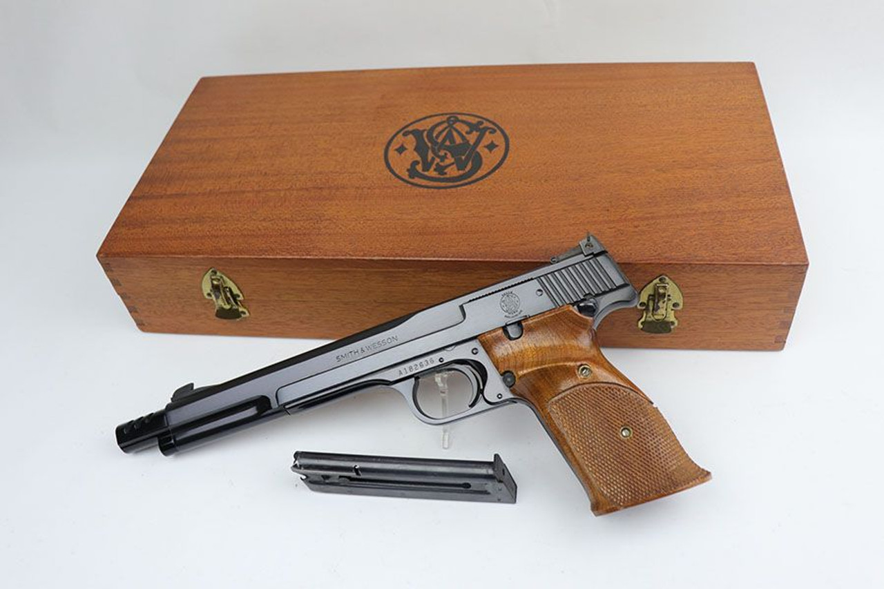 Mint, Cased Smith & Wesson Model 41 - 1