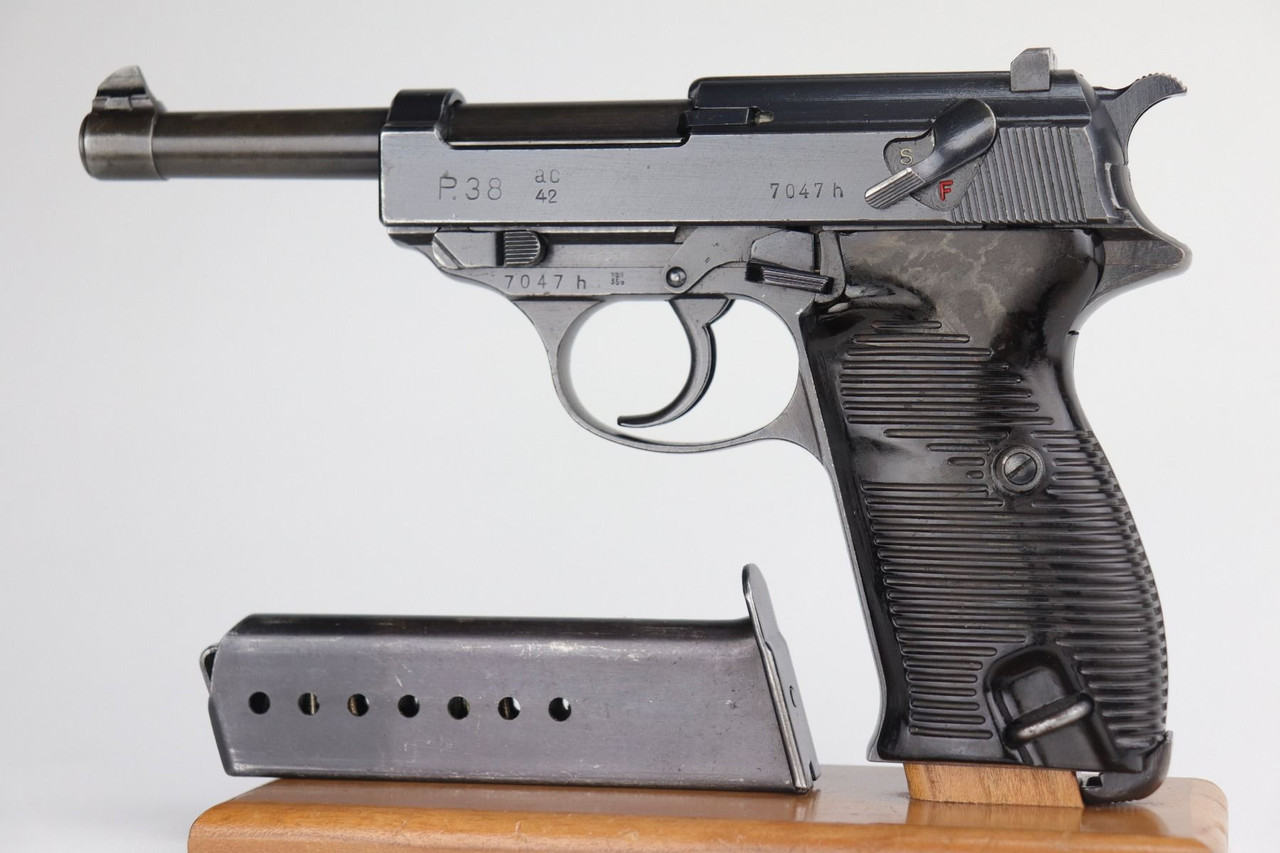 Excellent Nazi Walther P.38 - AC 42 - 1