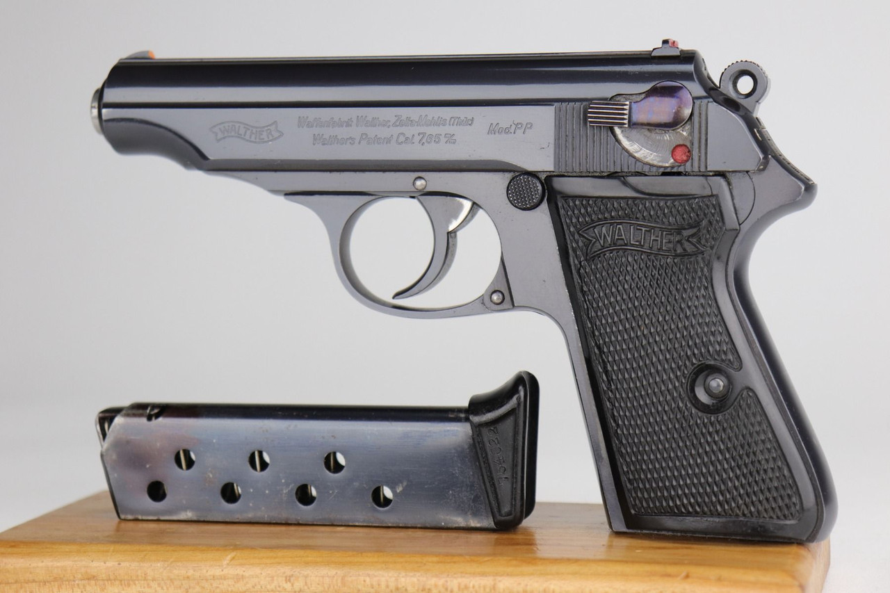 Minty Bank-Issued Walther PP - Matching Magazine - 1
