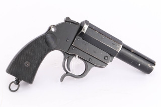 Early Ithaca M1911A1 - 1943