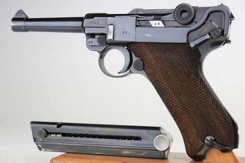 Rare 1939 Military / Police Mauser Luger - Matching Magazine - 1