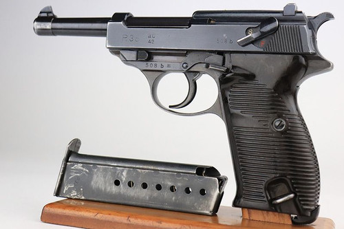 First-Variation AC 42 Walther P.38 - 1