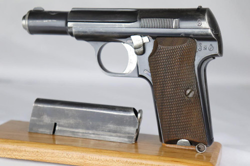 Nazi Astra 300 - 1