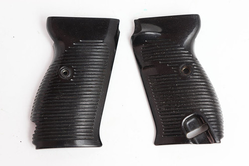 SOLD - Damaged Original WW2 Black Spreewerk P.38 Grip