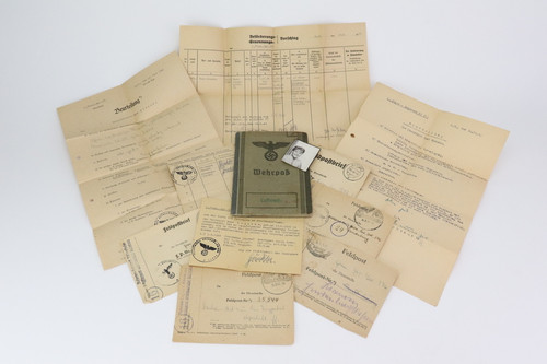 Original Luftwaffe Wehrpass with Photos and Letters - photo 2 of 7