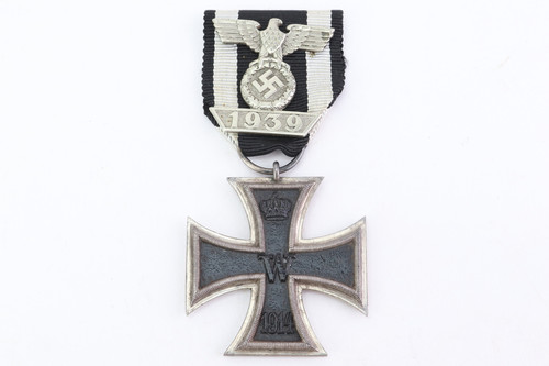 WWI Iron Cross with 1939 Award Clasp - photo 1 of 4