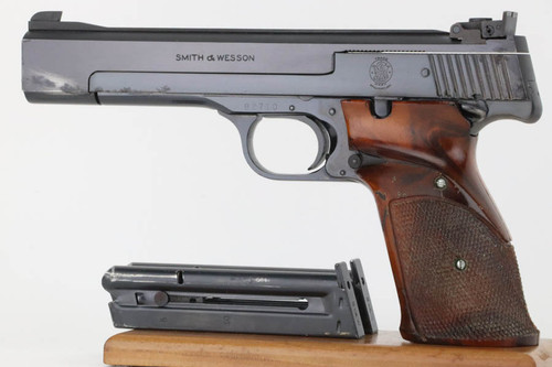 Smith & Wesson Model 41 - .22 LR - photo 2 of 14