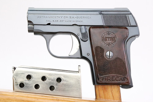 Minty Spanish Astra Model 200 Firecat - 6.35mm