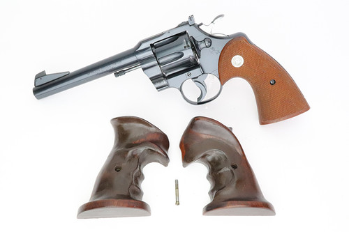 Near-Mint 1968 Colt Officers Model Match Revolver - photo 1 of 9