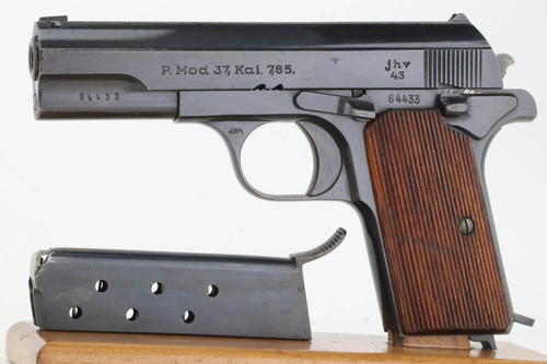 Mint 1943 Femaru Model 37 - Matching Magazine - photo 1 of 9