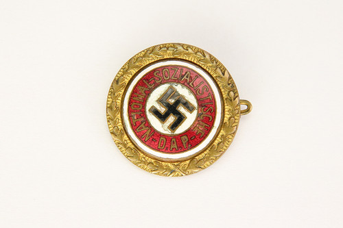 Nazi Party Golden Party Badge - photo 1 of 2