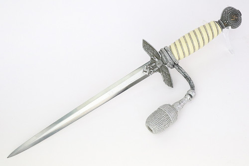 SOLD - Nearly Mint Luftwaffe Dress Dagger with Hangers and Portepee