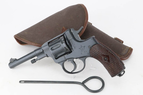 1939 Nagant Model 1895 Revolver Rig