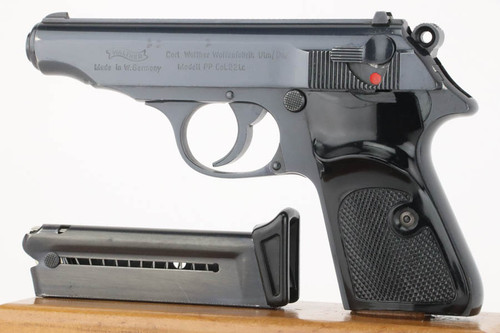 Walther PP - .22 LR - photo 1 of 8