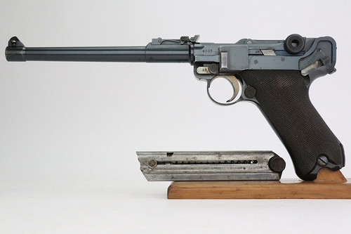 Excellent 1915 DWM Artillery Luger - photo 1 of 16
