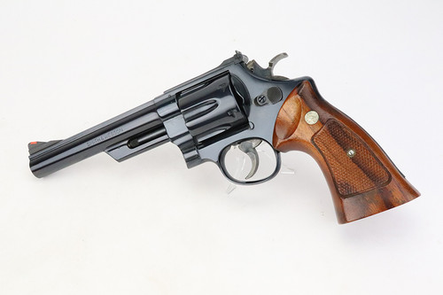 Minty, Cased Smith & Wesson Model 29-2 Revolver - photo 2 of 16