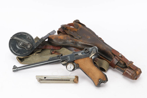 Incredible 1917 DWM Artillery Luger LP.08 Grouping - With Provenance - photo 1 of 34