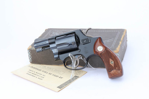 Minty, Boxed Smith & Wesson Airweight Chief's Special - .38 Spl