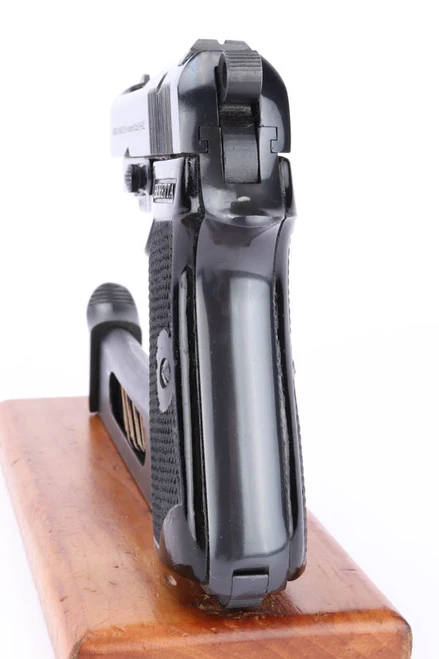 Excellent Post-War Beretta M1935 - photo 2 of 10