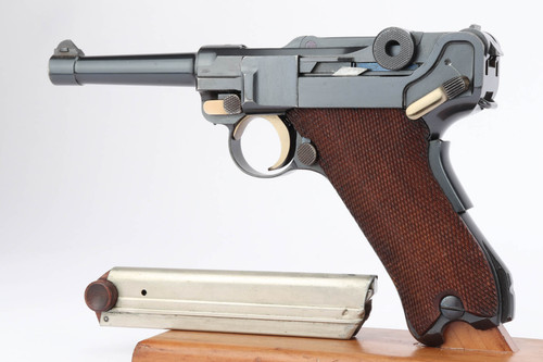1936 Mauser Banner grip safety commercial 1934/06 Luger - left side with magazine