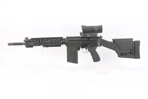 Excellent DSA SA58 FAL w/ Elcan M145 & Surefire X400 - photo 2 of 29