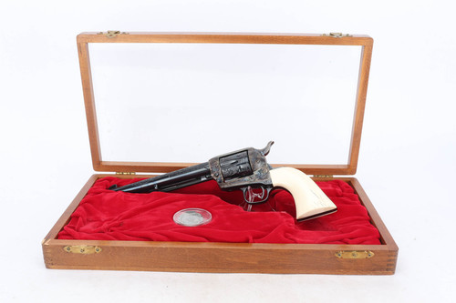 Cased, Engraved 7.5" Colt Single Action Army Revolver - .38-40 - photo 1 of 23