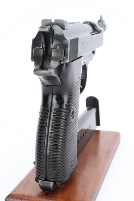 Scarce "Straight-Line" AC 43 Walther P.38 - photo 2 of 10