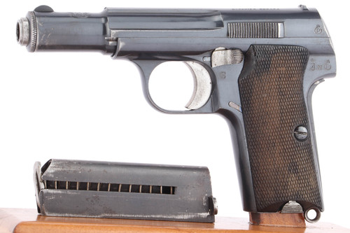 German military Astra Model 300 9mm Kurz pistol rig - left side with magazine