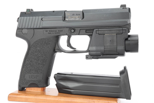 HK USP w/ Tac Light & Extra Mags