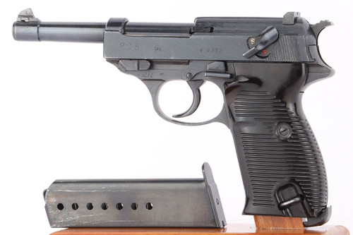 Late-war Spreewerk P.38 - T. Whiteman Collection - photo 1 of 11