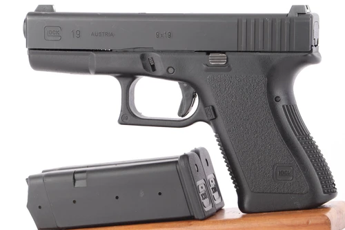 Minty, Boxed, 2nd Gen Glock 19 - 9mm Luger