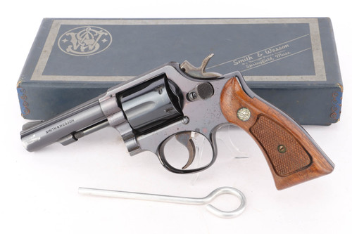Smith & Wesson Model 10-6 heavy barrel revolver with box - with box and cleaning rod