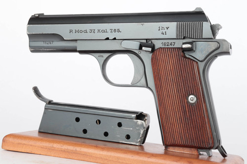 Excellent 1941 Femaru M37 - Matching Magazine