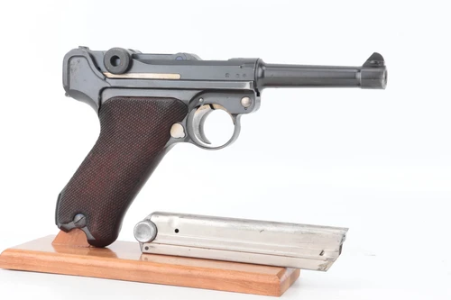 1936 Mauser Luger - Matching Magazine