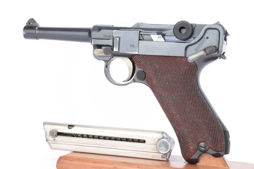 Rare, Weimar-Era, 1920/1920 DWM Double Date Police Luger Rig - photo 2 of 25