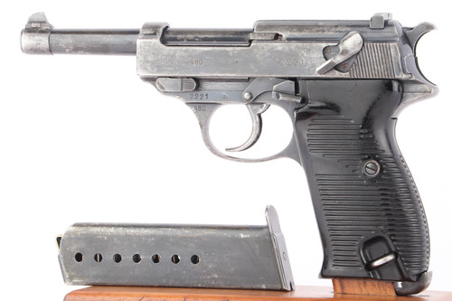 480 code Walther P.38 pistol - left side with magazine